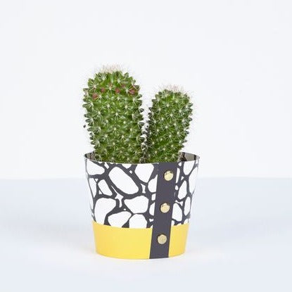Cobbles Design Plant Pot Cover